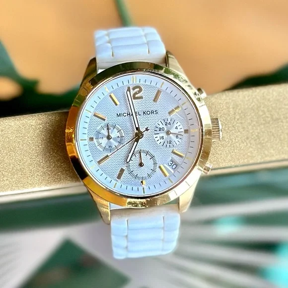 Michael Kors White & Gold Statement Watch - All Stainless  display picture 2